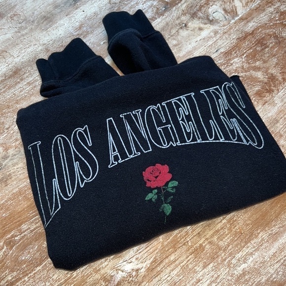 LOS ANGELES Black Cropped Hoodie w/ Rose, Size M - Picture 7 of 8